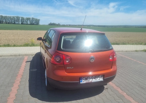 Volkswagen Golf cena 13500 przebieg: 199000, rok produkcji 2006 z Pszów małe 16